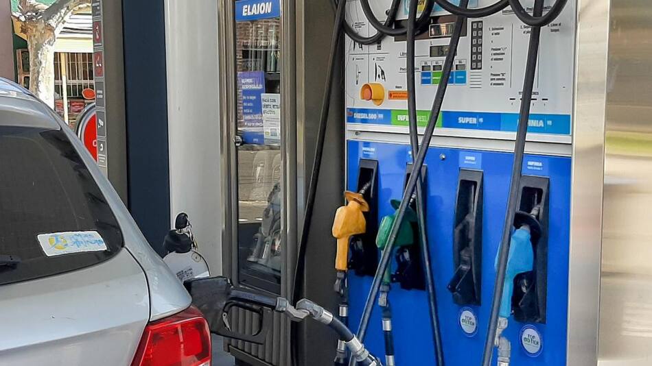 YPF, nafta, combustible, estación de servicio, NA