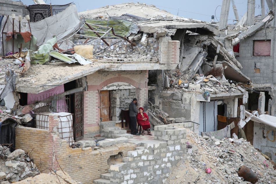 Estados Unidos "tomará el control" de la Franja de Gaza, según Trump. (alt text)