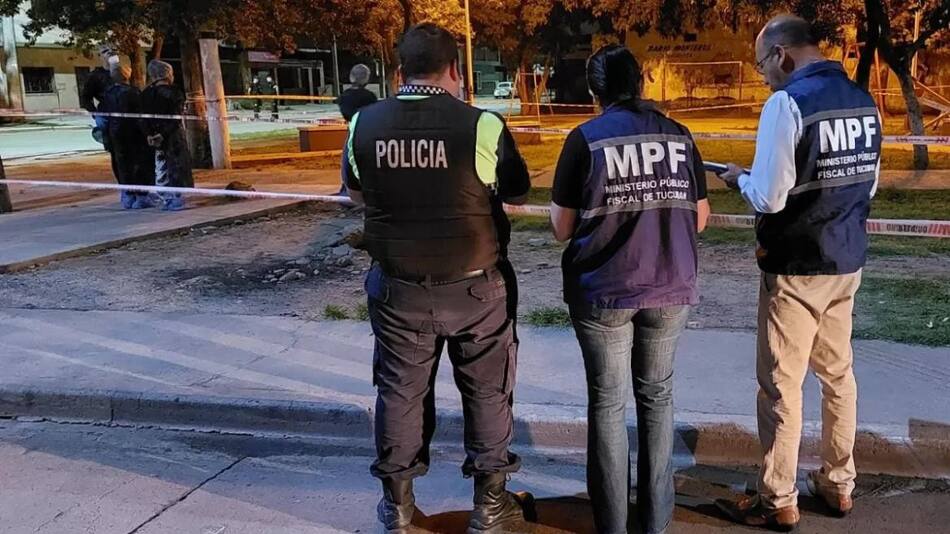 El lugar del asesinato en una plaza tucumana. Foto: La Gaceta